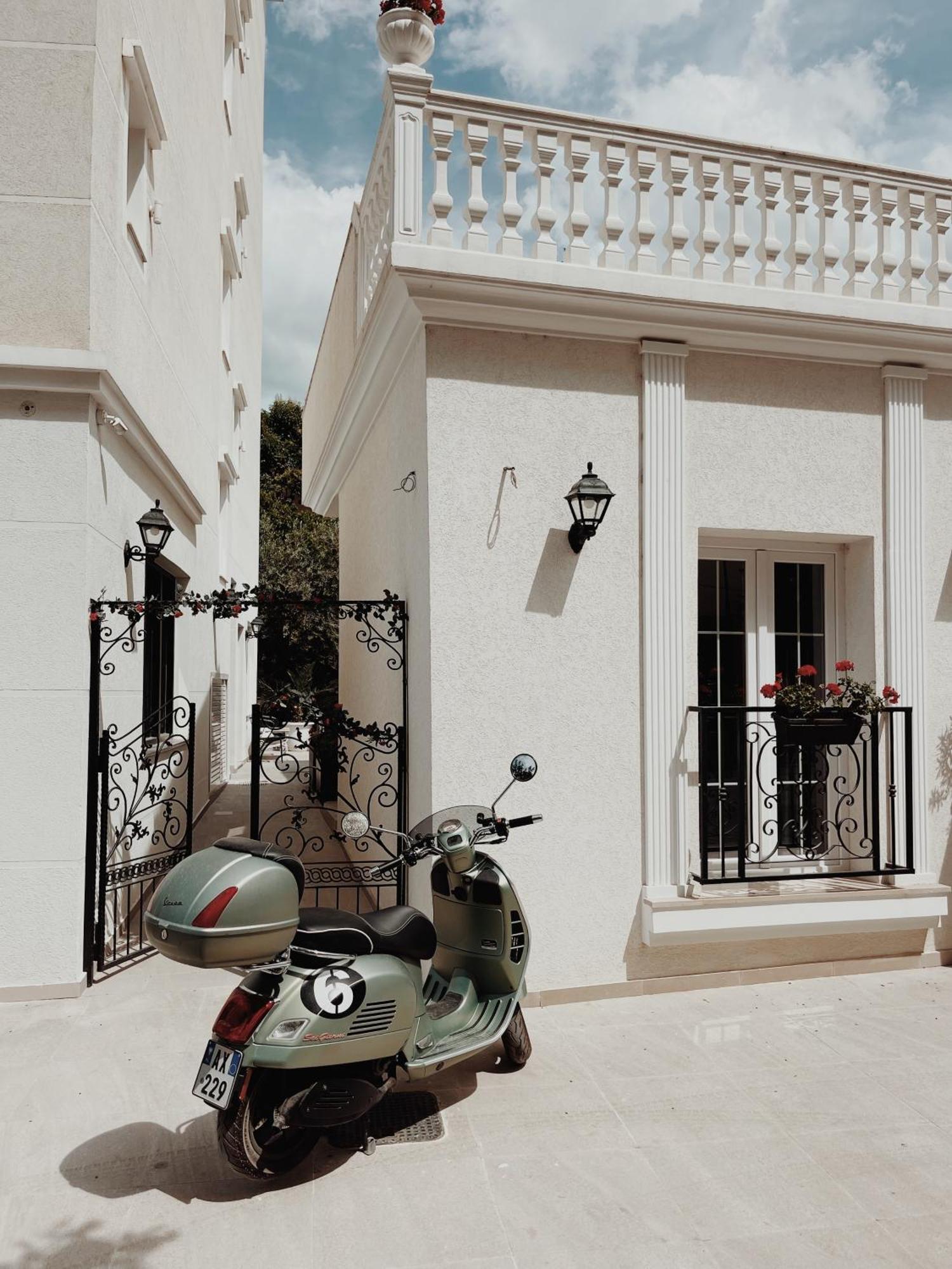 Ruby Palace Vlorë エクステリア 写真
