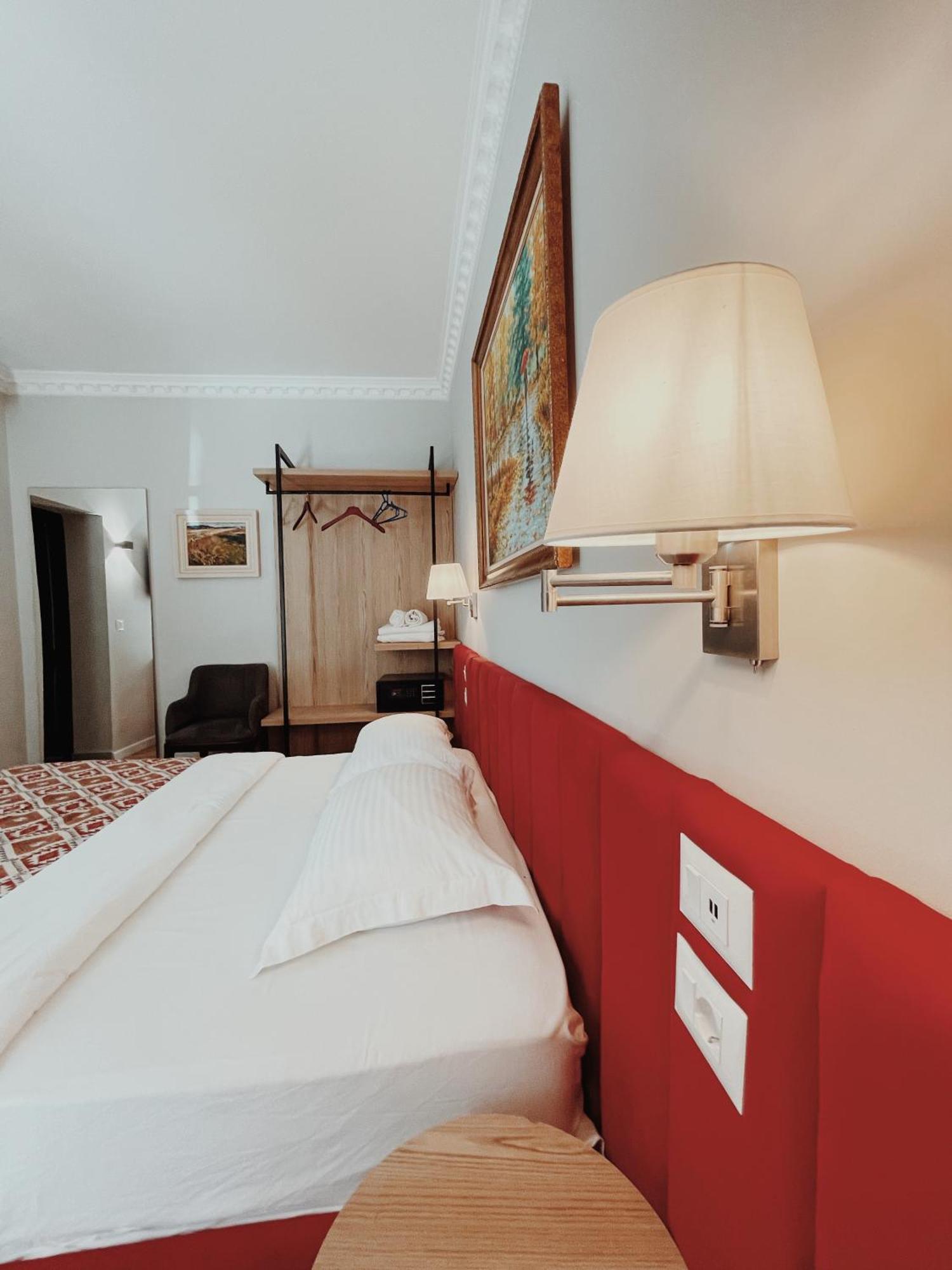Ruby Palace Vlorë エクステリア 写真