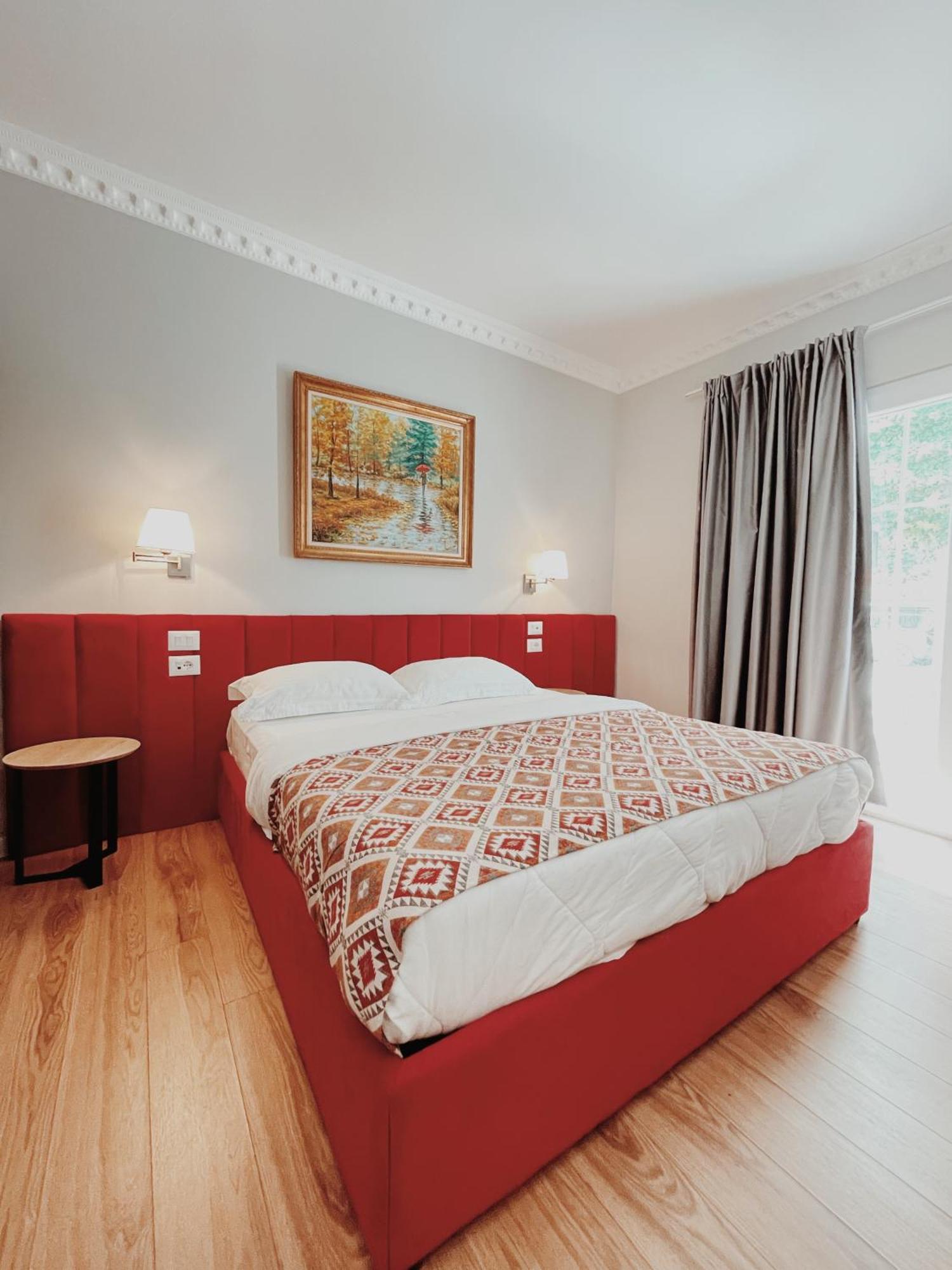 Ruby Palace Vlorë エクステリア 写真