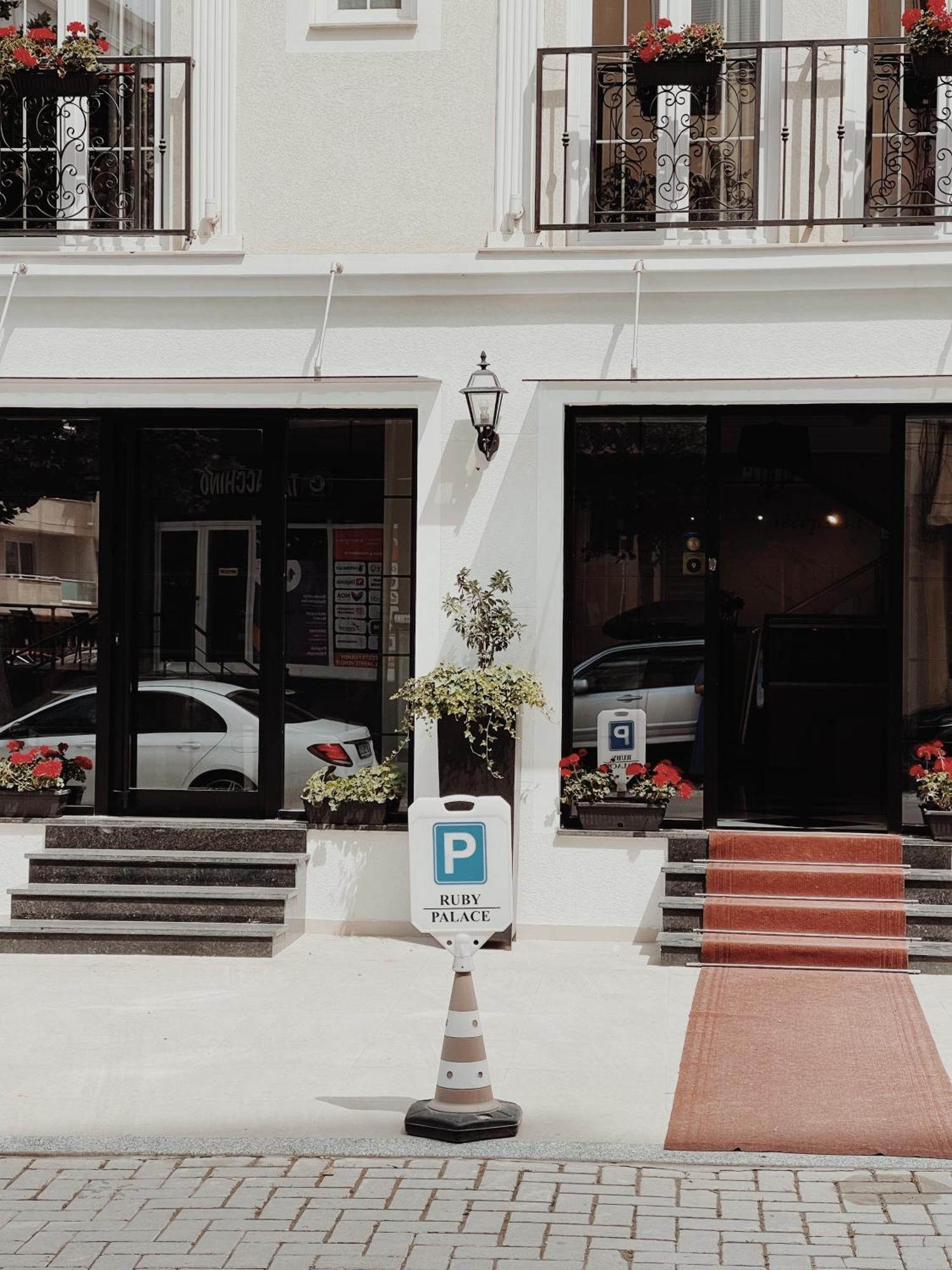 Ruby Palace Vlorë エクステリア 写真