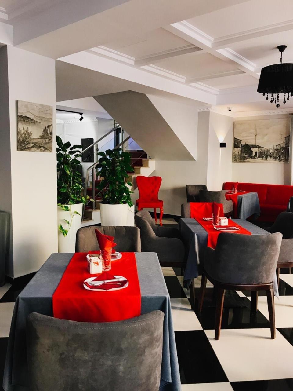 Ruby Palace Vlorë エクステリア 写真